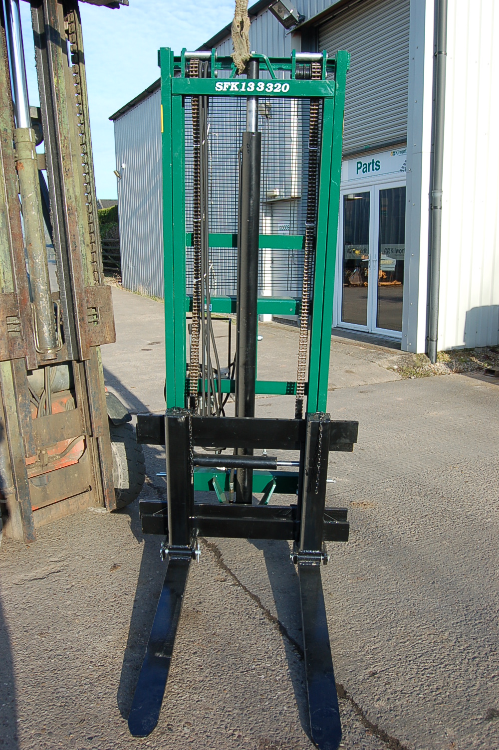 Sfk Hydraulic Forklifts And Goal Post Lifter Kilworth