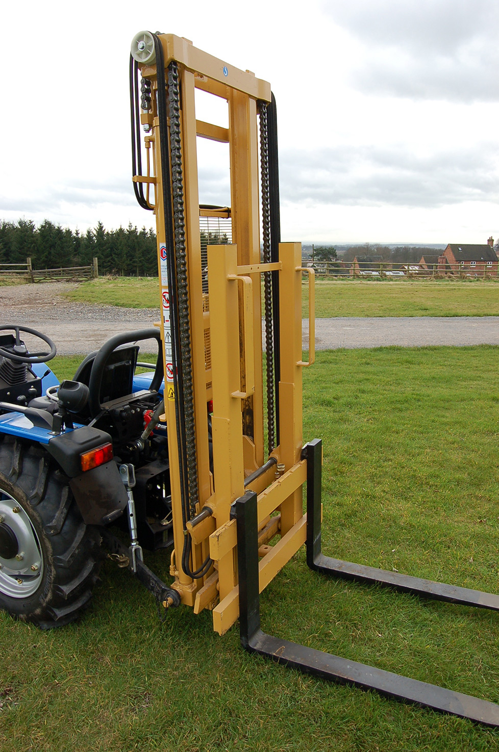 Sfk Hydraulic Forklifts And Goal Post Lifter Kilworth