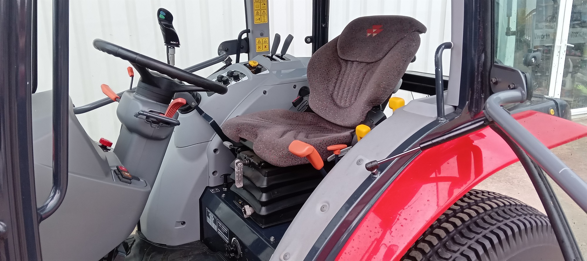 Massey Ferguson 1740 Tractor - PROV SOLD - Image 11