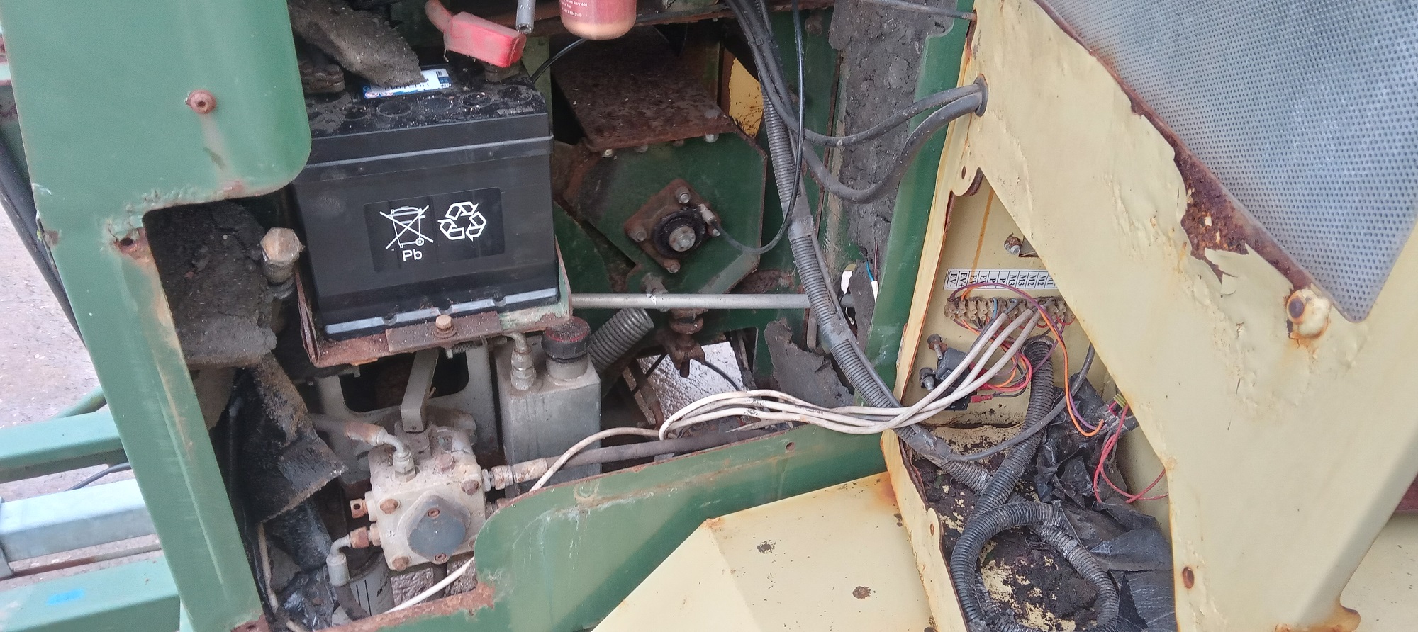 NEGRI R270 Chipper/Shredder - Image 10