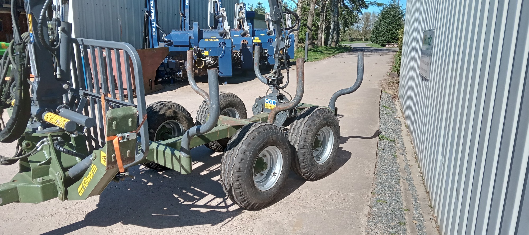 FARMA T6 Trailer with crane - Image 5