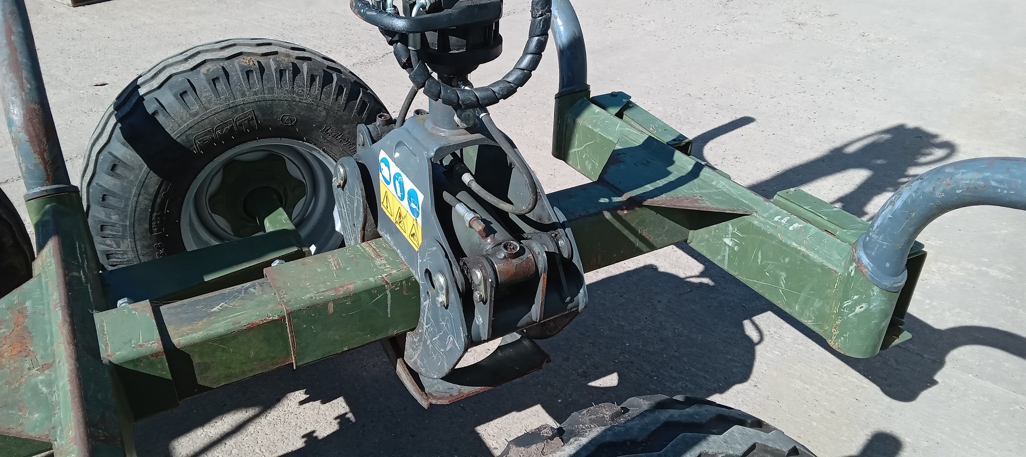 FARMA T6 Trailer with crane - Image 6