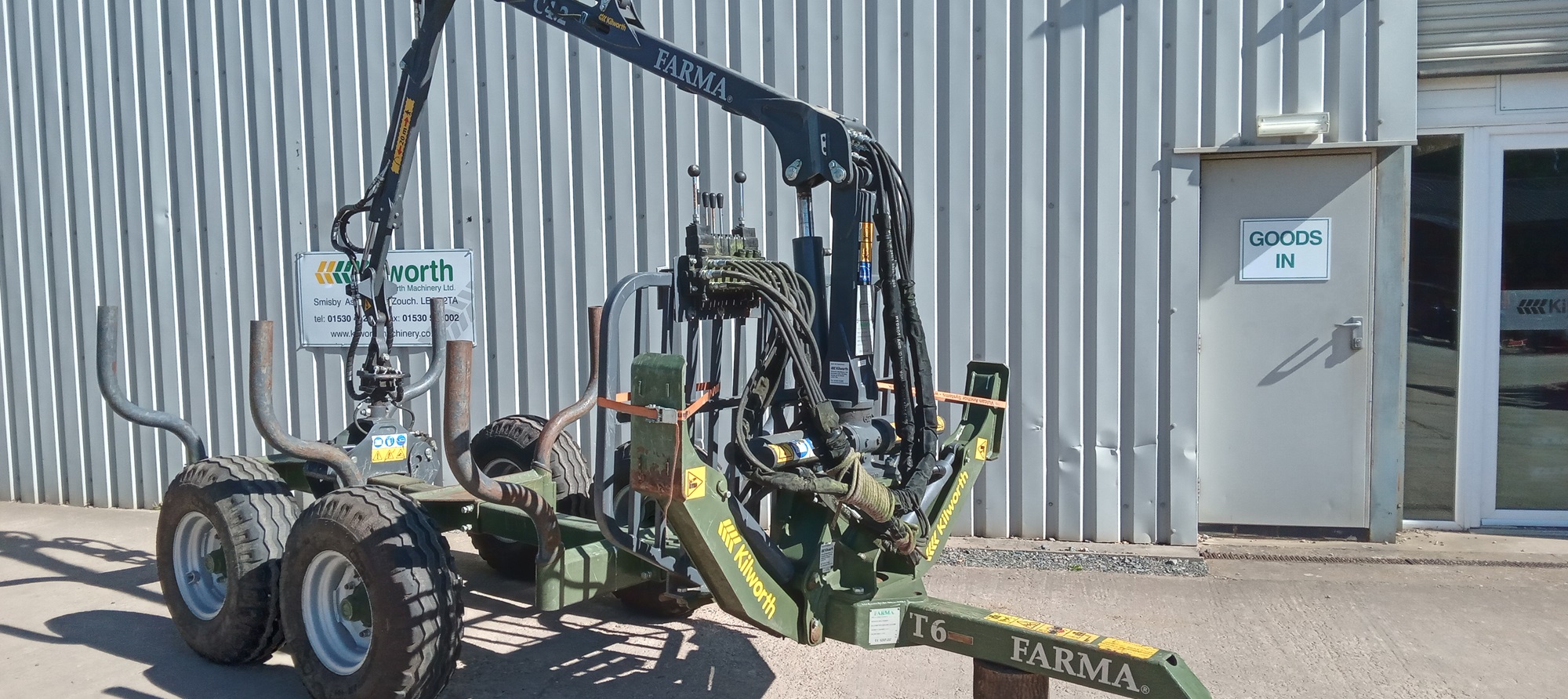 FARMA T6 Trailer with crane