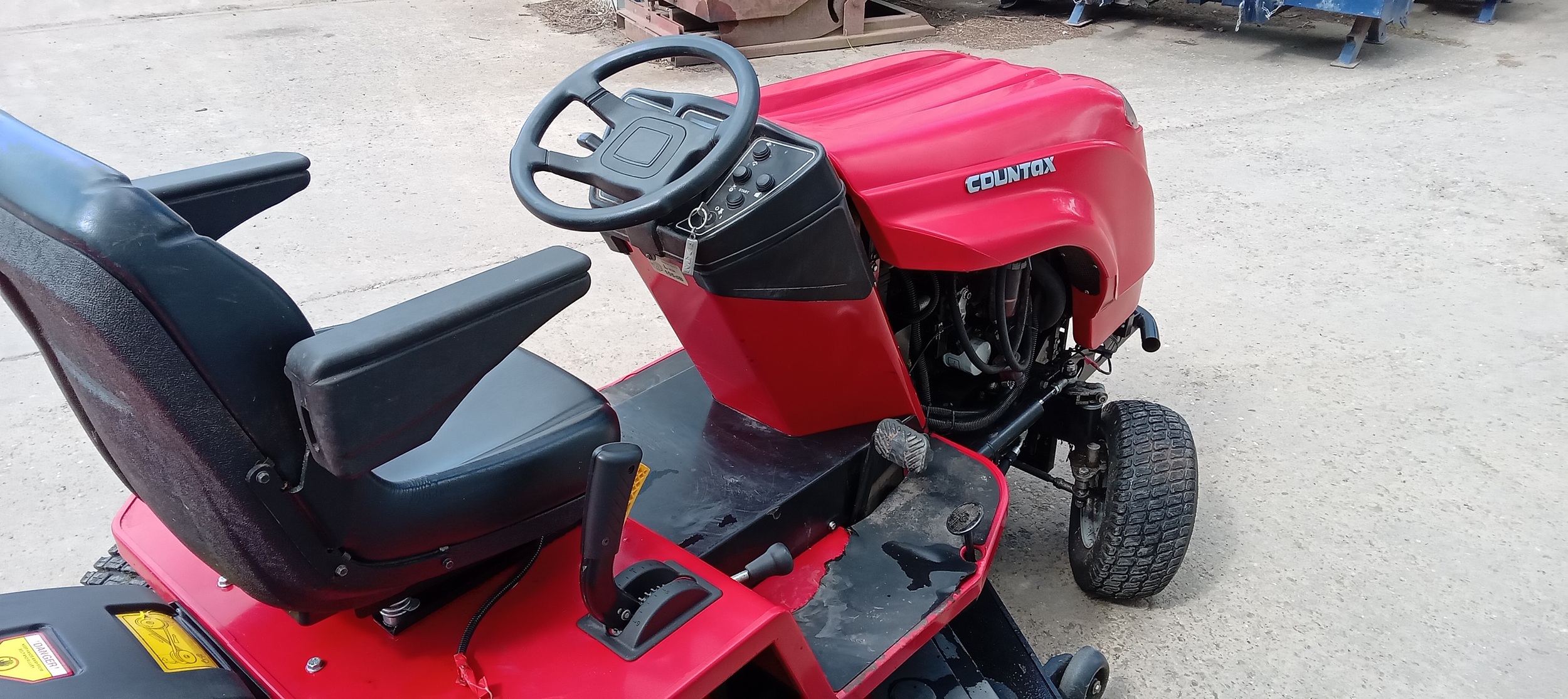 COUNTAX D50-LN Ride on mower - Image 4