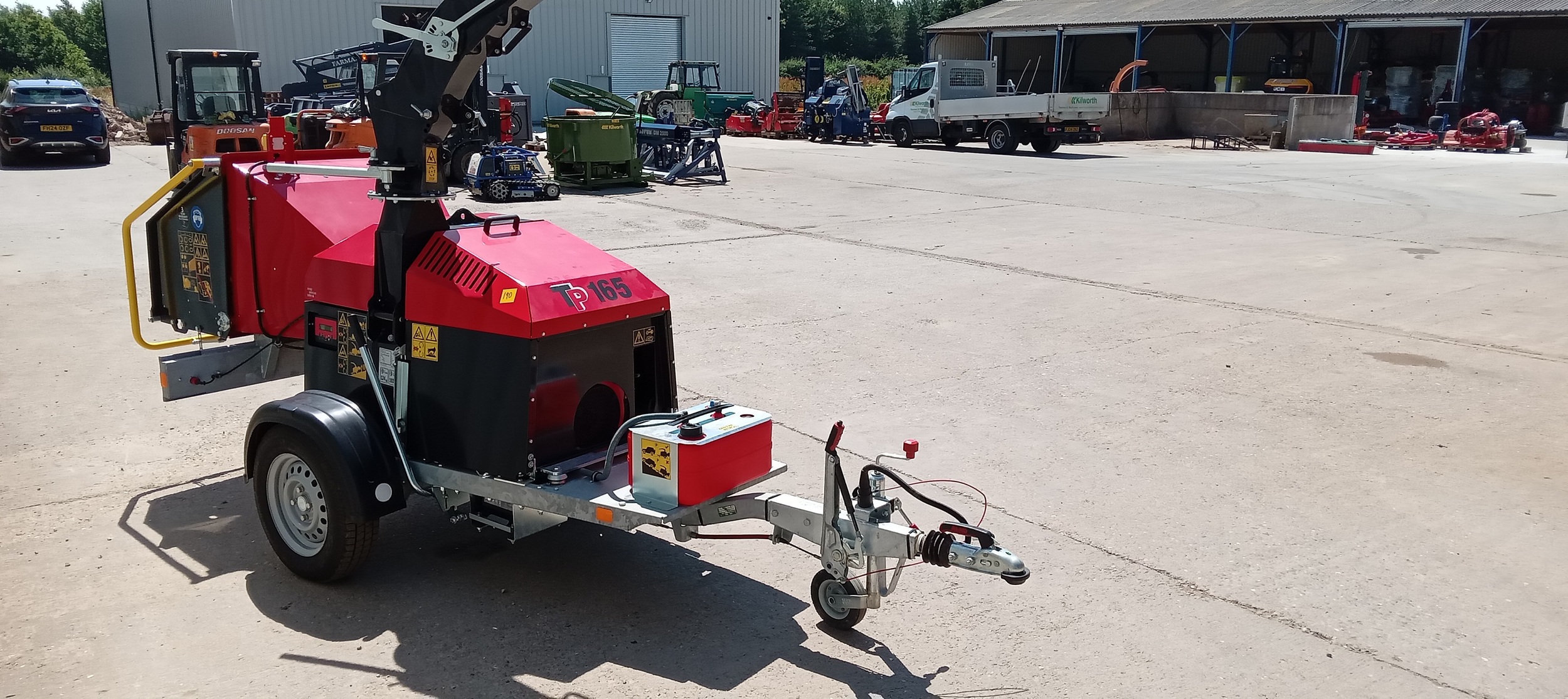 TP 165 Mobile Trailed Woodchipper - Image 2