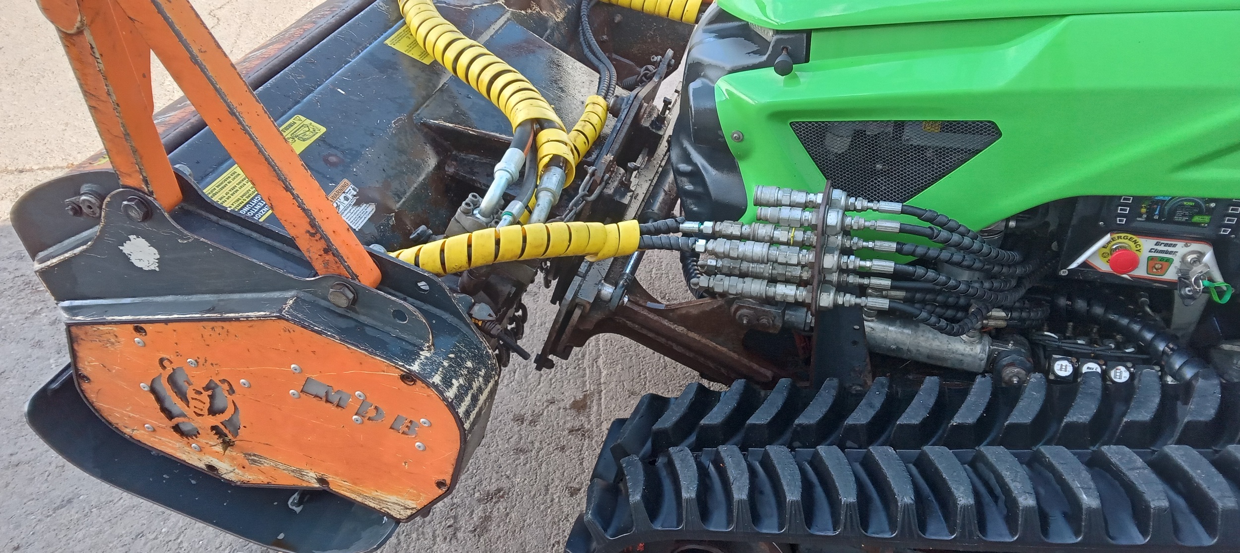 MDB LV800 PRO Greenclimber Remote Controlled Toolcarrier - Image 12